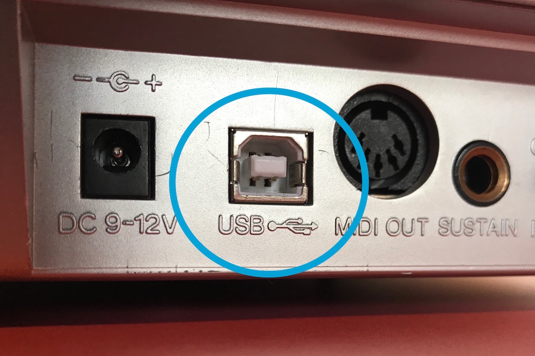 USB port - keyboard.jpeg